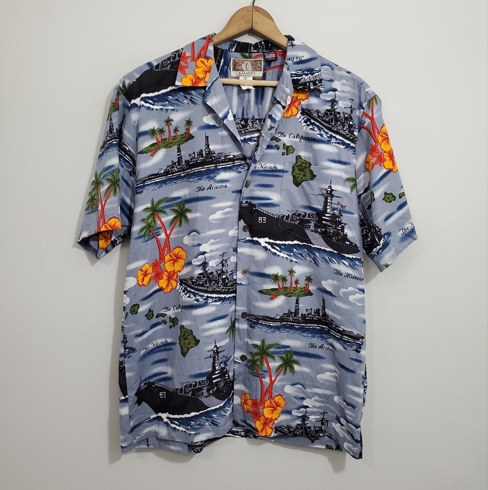 Vintage Kalaheo Made in Hawaii Pearl Harbor Print Button Down Shirt